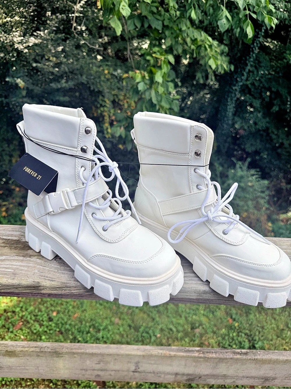 Forever 21 Women's Combat Boots White US 9 NWT